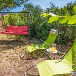 2 Bedroom Awesome In *