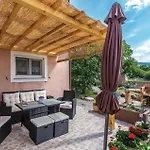 2 Bedroom Awesome In * Krasica (Primorje-Gorski Kotar)