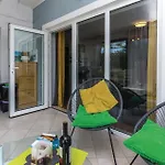 2 Bedroom Awesome In *