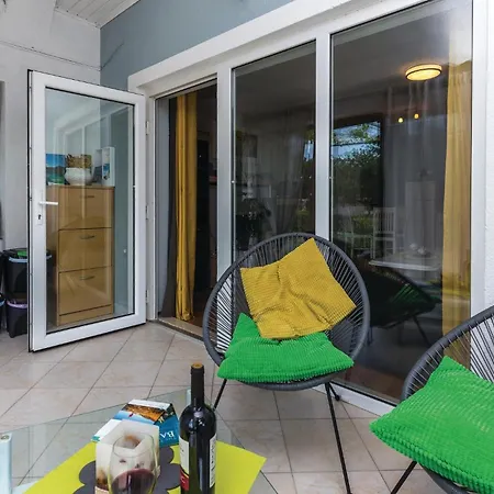 2 Bedroom Cozy In *