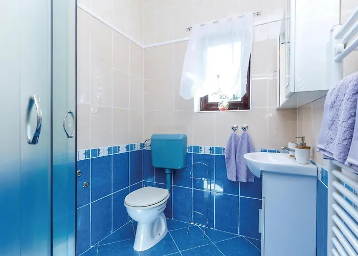 شقة 2 Bedroom Awesome In Krasica (Primorje-Gorski Kotar)