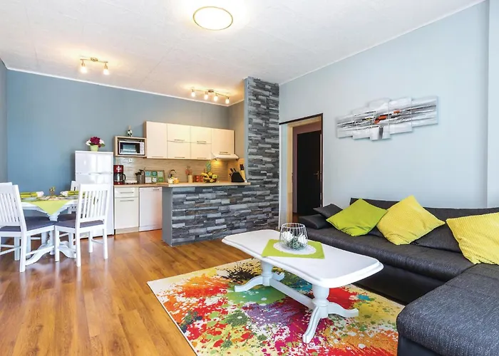 شقة 2 Bedroom Awesome In *
