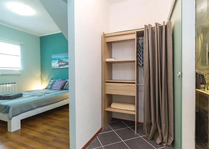 2 Bedroom Awesome In شقة Krasica (Primorje-Gorski Kotar)