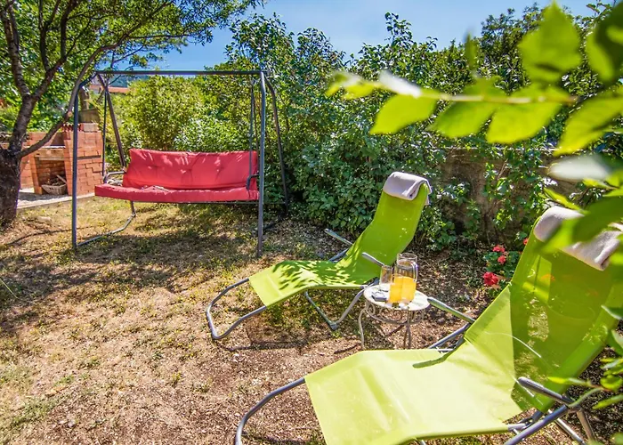 2 Bedroom Awesome In *