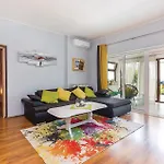 דירה 2 Bedroom Awesome In