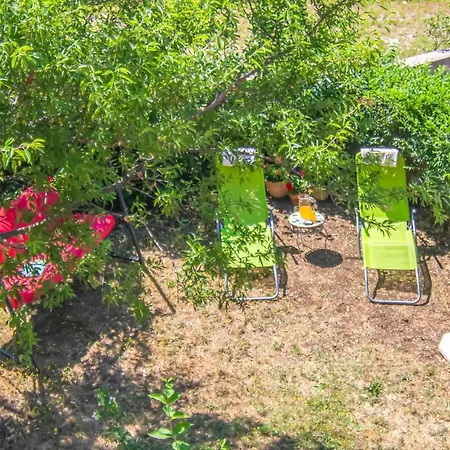 2 Bedroom Awesome In 아파트 Krasica (Primorje-Gorski Kotar)